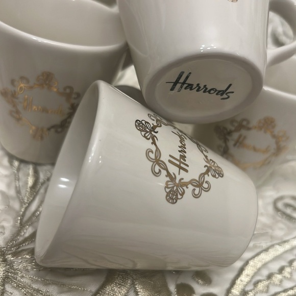 Harrods - porcelain set of 4 espresso cups - NWOT - Picture 3 of 3